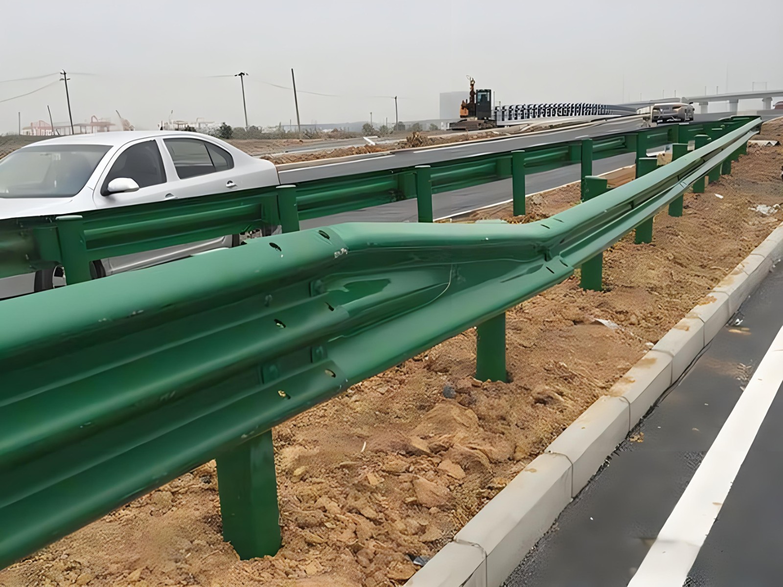 承德高速波形护栏板日常维护方案确保道路安全新举措